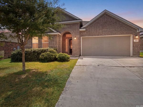 253 Holland Park, Schertz, TX 78108