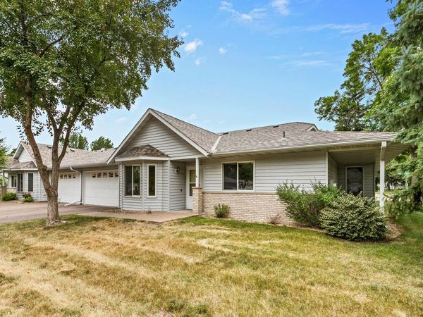 659 Belland Avenue, Vadnais Heights, MN 55127