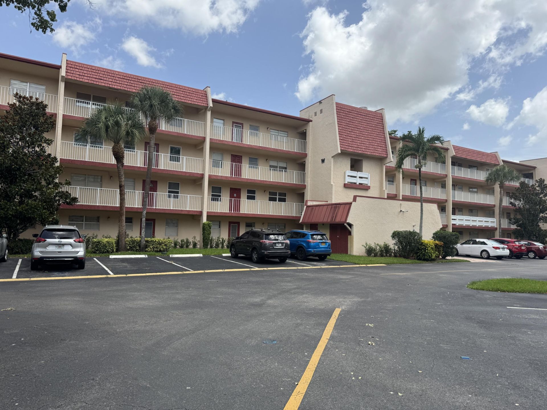 1035 Country Club Drive, Unit 303, Margate, FL 33063 Photo