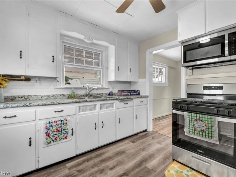 127 Lafayette Street, Elyria, OH 44035 Photo 6