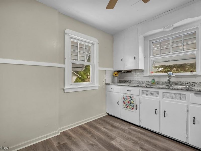 127 Lafayette Street, Elyria, OH 44035 Photo 7