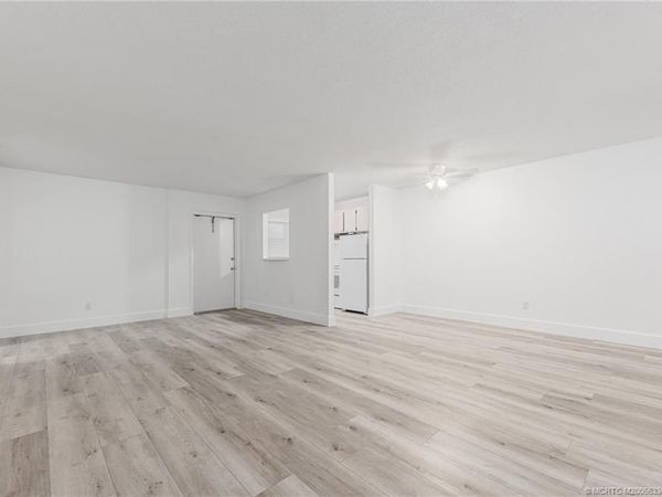 660 SW Bryant Avenue, Unit 10, Stuart, FL 34994
