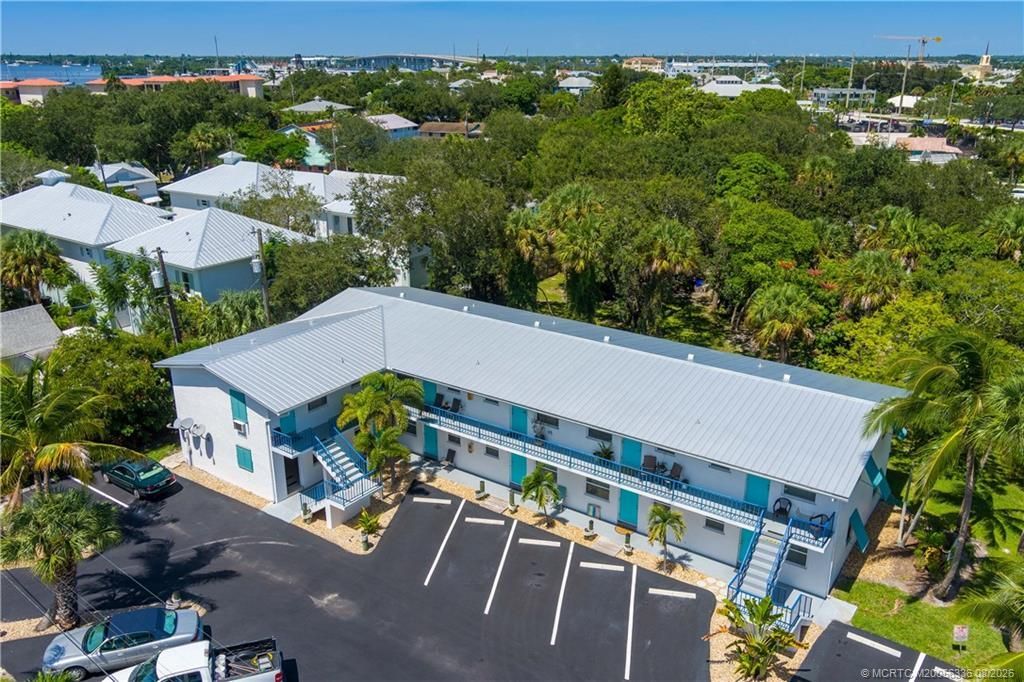 660 SW Bryant Avenue, Unit 10, Stuart, FL 34994 Photo