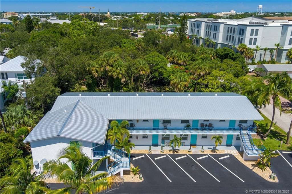 660 SW Bryant Avenue, Unit 10, Stuart, FL 34994 Photo