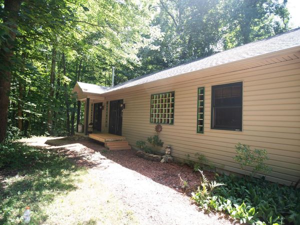 1379 Sandusky Road , Albany, OH 45710