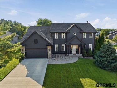 4828 N 137th Street, Omaha, NE 68164