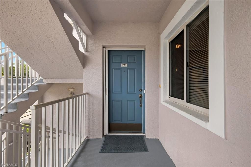 7822 Great Heron Way, Unit 201, Naples, FL 34104 Photo