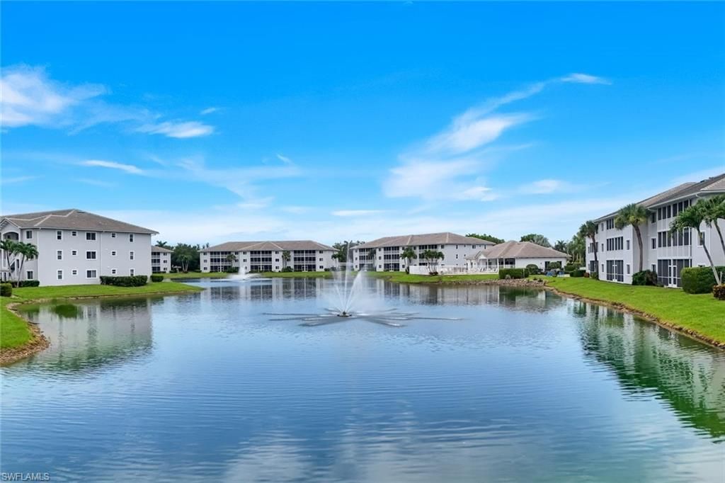 7822 Great Heron Way, Unit 201, Naples, FL 34104 Photo