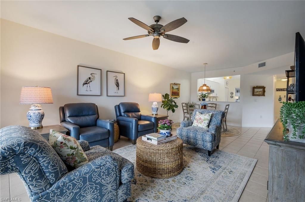 7822 Great Heron Way, Unit 201, Naples, FL 34104 Photo