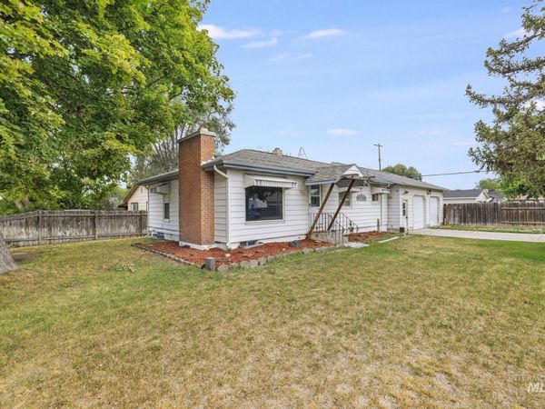 305 Borah Avenue, Twin Falls, ID 83301