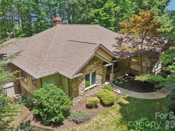 24 Turkey Roost Court , Flat Rock, NC 28739