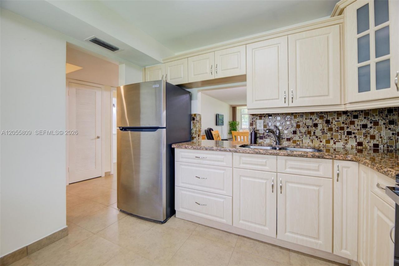 1701 NE 191st St , Unit A103, Miami, FL 33179 Photo