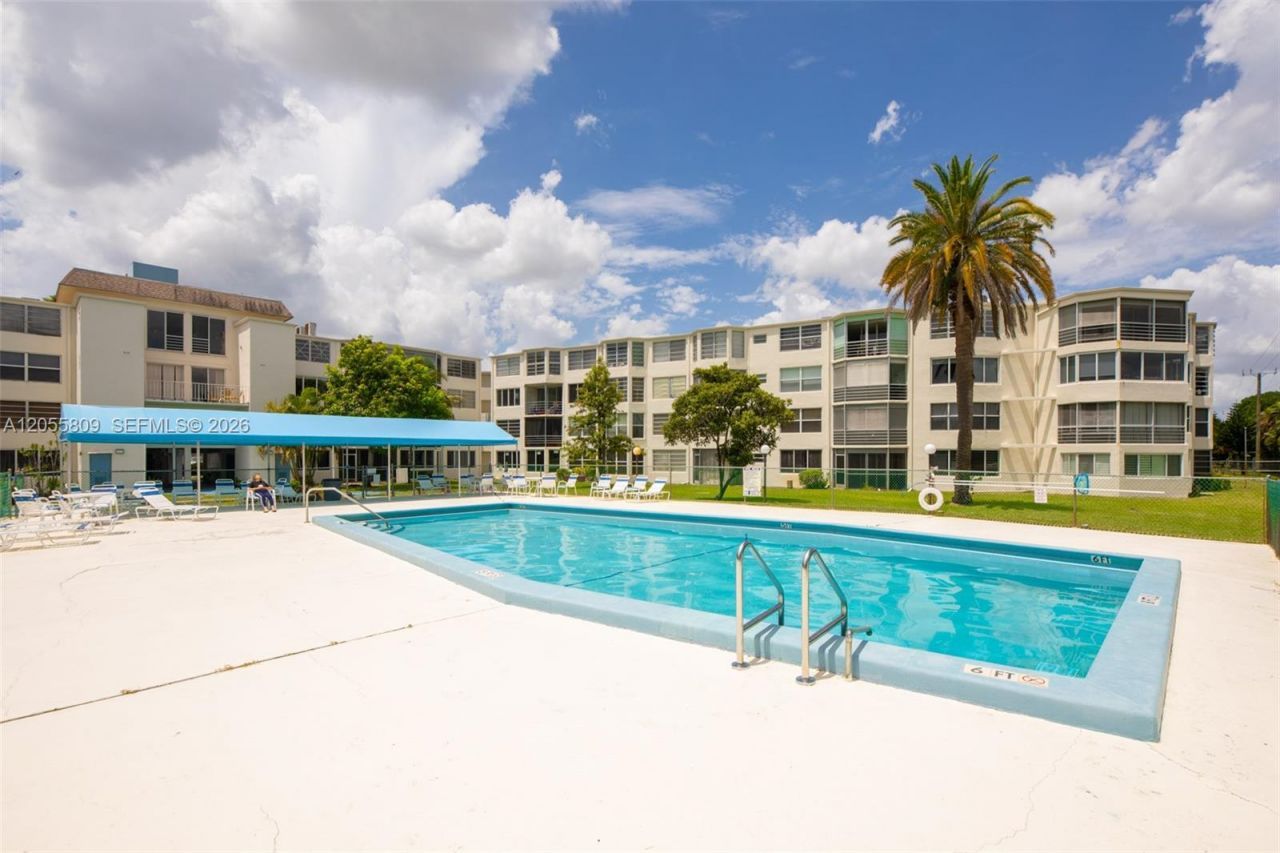 1701 NE 191st St , Unit A103, Miami, FL 33179 Photo