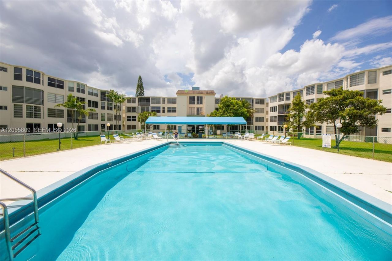 1701 NE 191st St , Unit A103, Miami, FL 33179 Photo