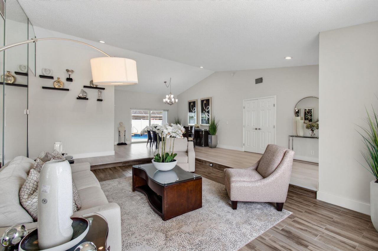 22052 Martella Avenue, Boca Raton, FL 33433 Photo