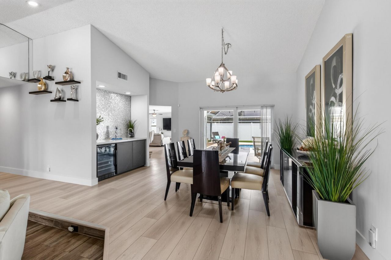 22052 Martella Avenue, Boca Raton, FL 33433 Photo