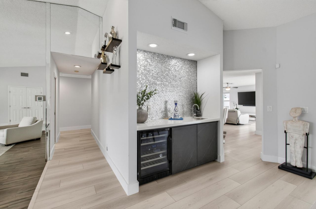 22052 Martella Avenue, Boca Raton, FL 33433 Photo