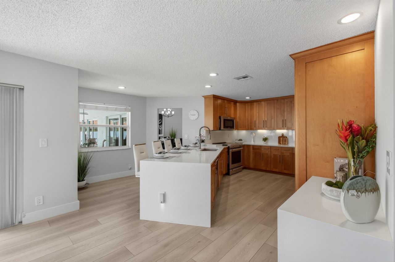 22052 Martella Avenue, Boca Raton, FL 33433 Photo