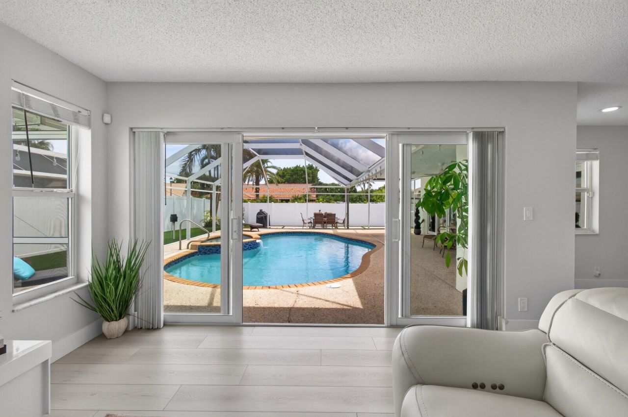 22052 Martella Avenue, Boca Raton, FL 33433 Photo