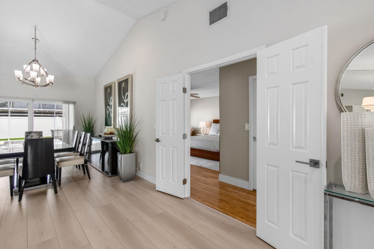 22052 Martella Avenue, Boca Raton, FL 33433 Photo