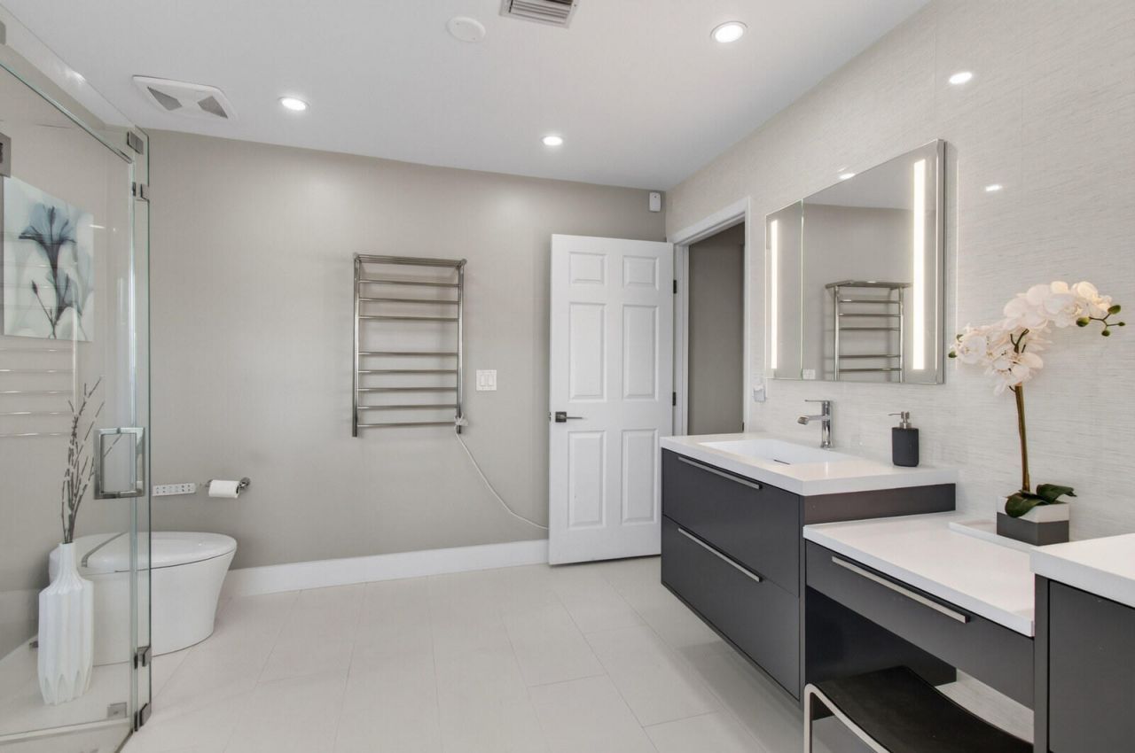 22052 Martella Avenue, Boca Raton, FL 33433 Photo