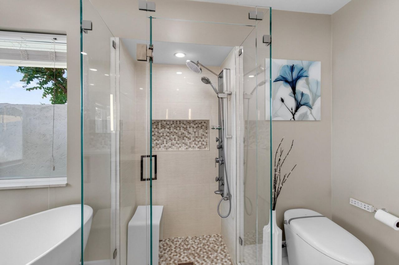 22052 Martella Avenue, Boca Raton, FL 33433 Photo