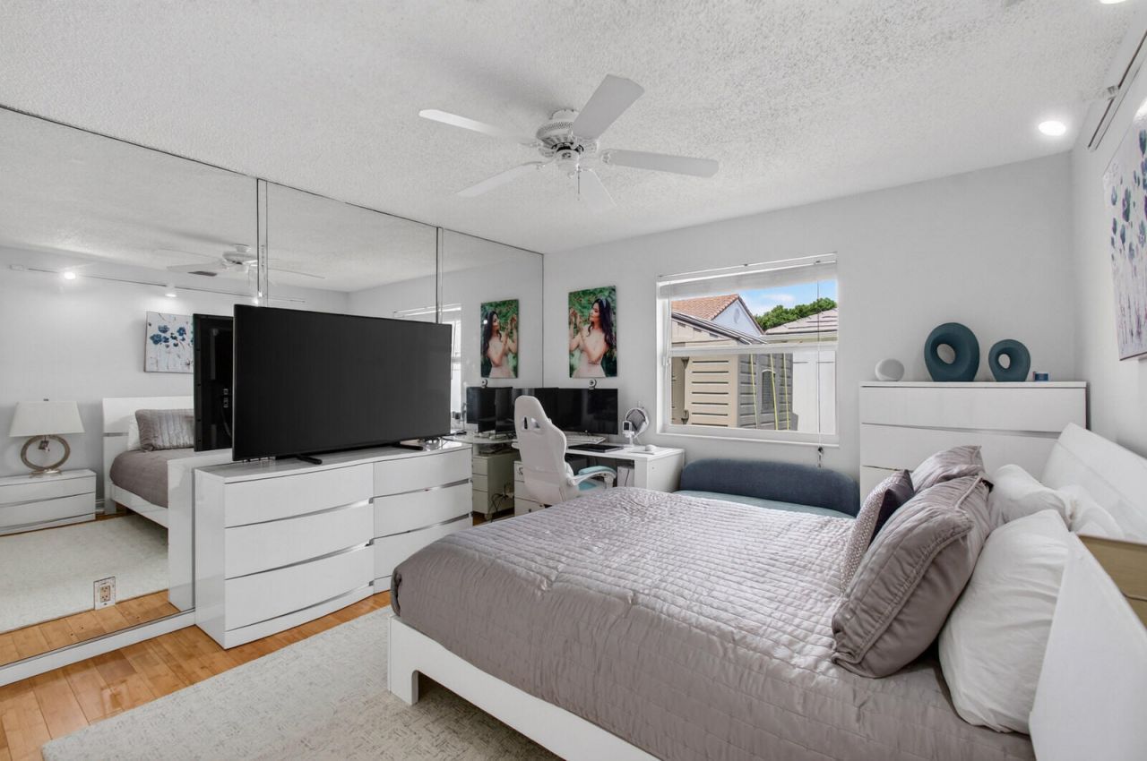 22052 Martella Avenue, Boca Raton, FL 33433 Photo