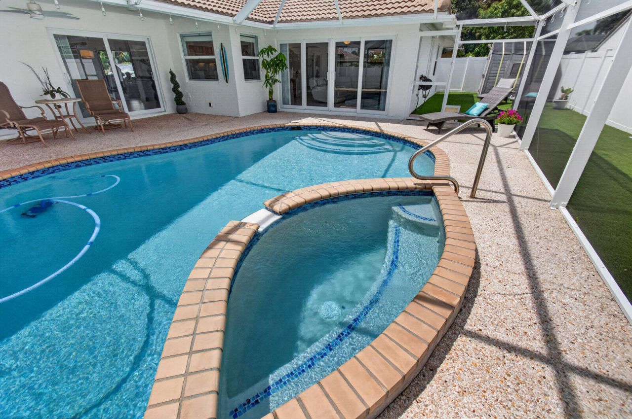 22052 Martella Avenue, Boca Raton, FL 33433 Photo