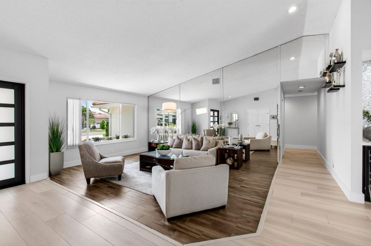 22052 Martella Avenue, Boca Raton, FL 33433 Photo