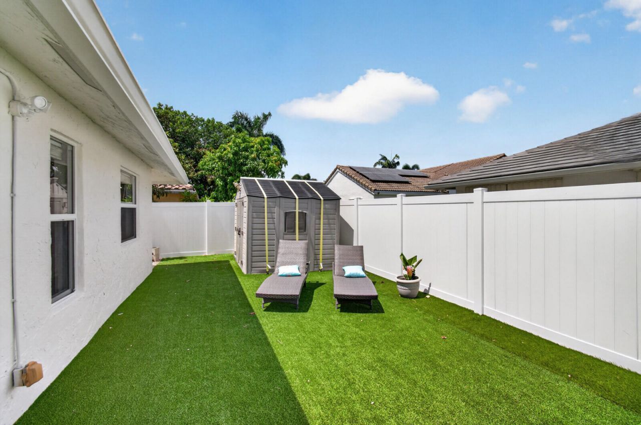 22052 Martella Avenue, Boca Raton, FL 33433 Photo