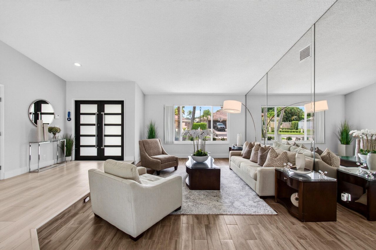 22052 Martella Avenue, Boca Raton, FL 33433 Photo