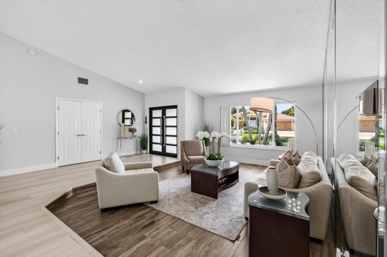 22052 Martella Avenue, Boca Raton, FL 33433 Photo