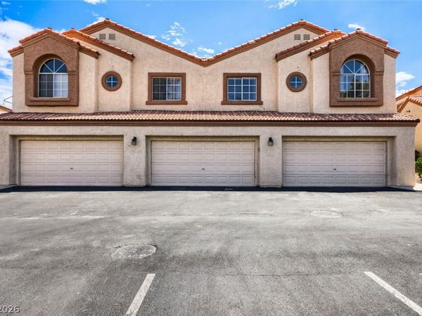 8301 Boseck Drive, Unit 232, Las Vegas, NV 89145