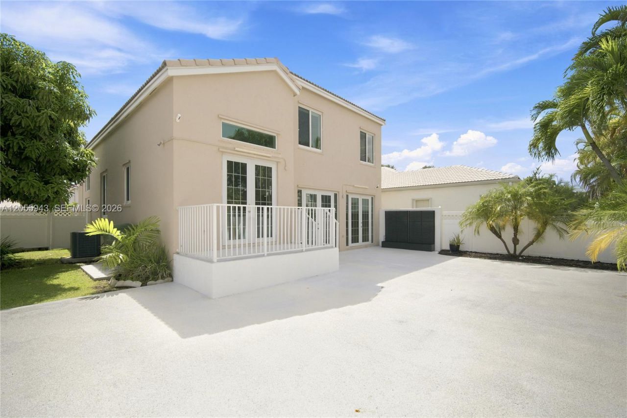 1457 NW 159th Ln , Pembroke Pines, FL 33028 Photo