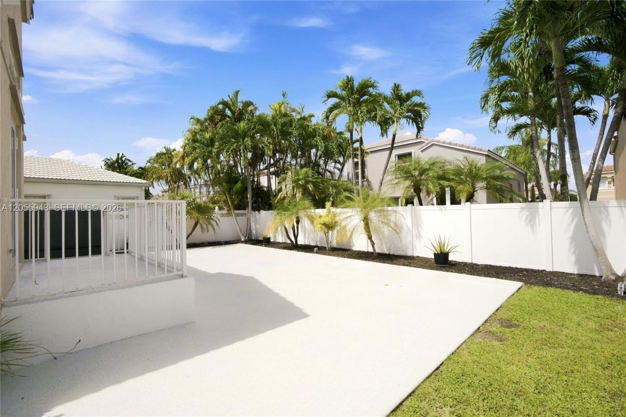 1457 NW 159th Ln , Pembroke Pines, FL 33028 Photo