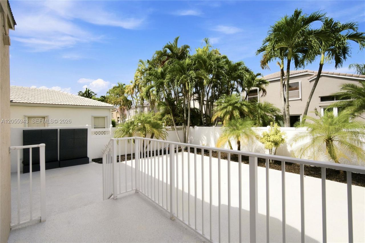 1457 NW 159th Ln , Pembroke Pines, FL 33028 Photo