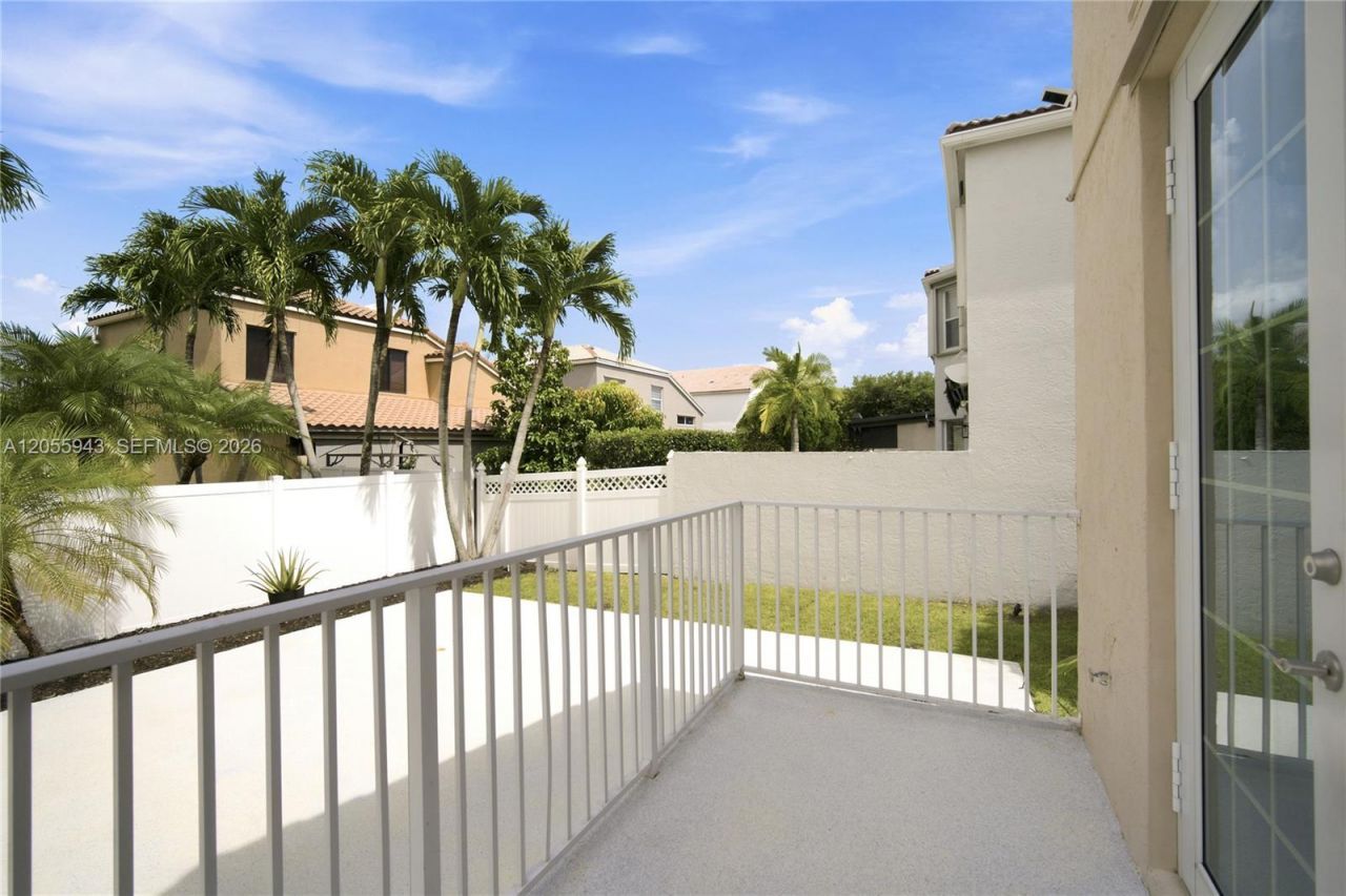 1457 NW 159th Ln , Pembroke Pines, FL 33028 Photo