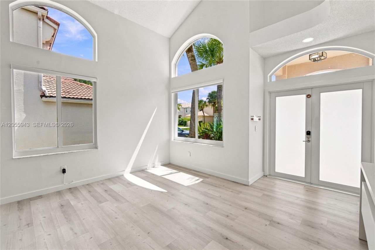 1457 NW 159th Ln , Pembroke Pines, FL 33028 Photo