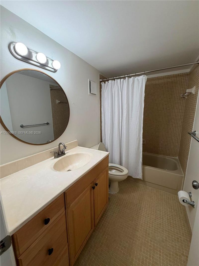 10875 SW 112th Ave , Unit 303, Miami, FL 33176 Photo