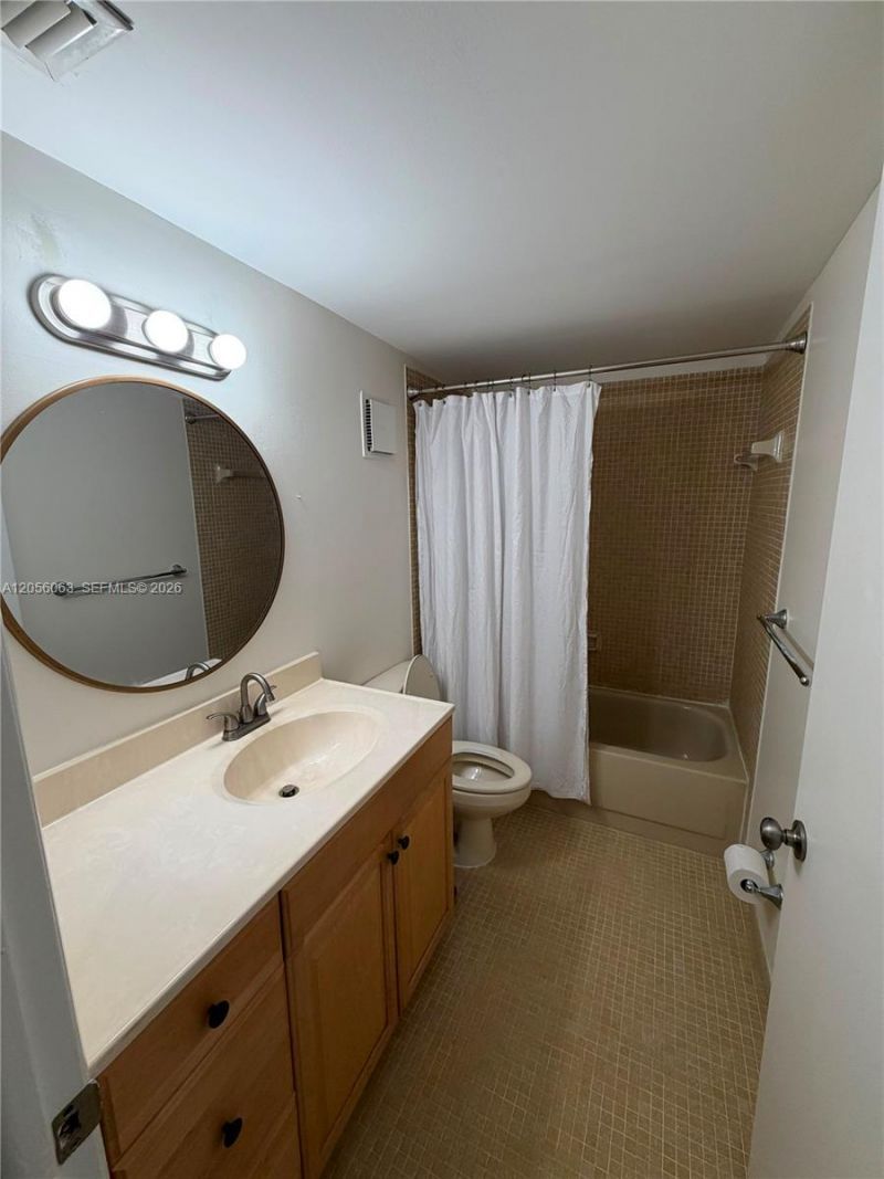 10875 SW 112th Ave , Unit 303, Miami, FL 33176 Photo