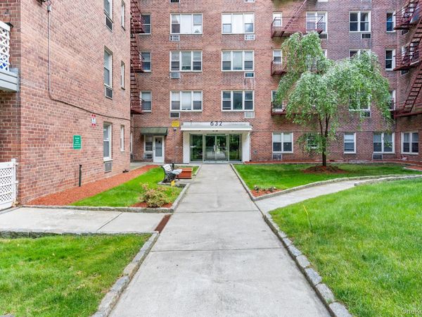 632 Palmer Road , Unit 8G, Yonkers, NY 10701