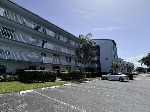 7640 NW 18TH Street, Unit 104, Margate, FL 33063