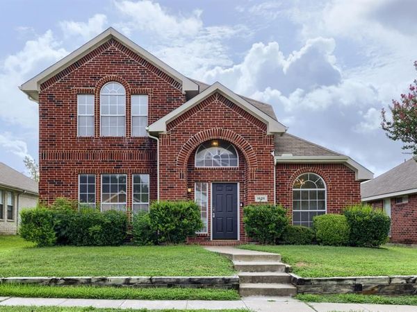 1626 Arbor Creek Drive , Garland, TX 75040