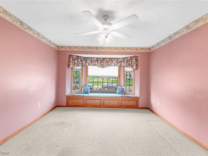 1000 Park Village Drive, Louisville, OH 44641 Photo 14