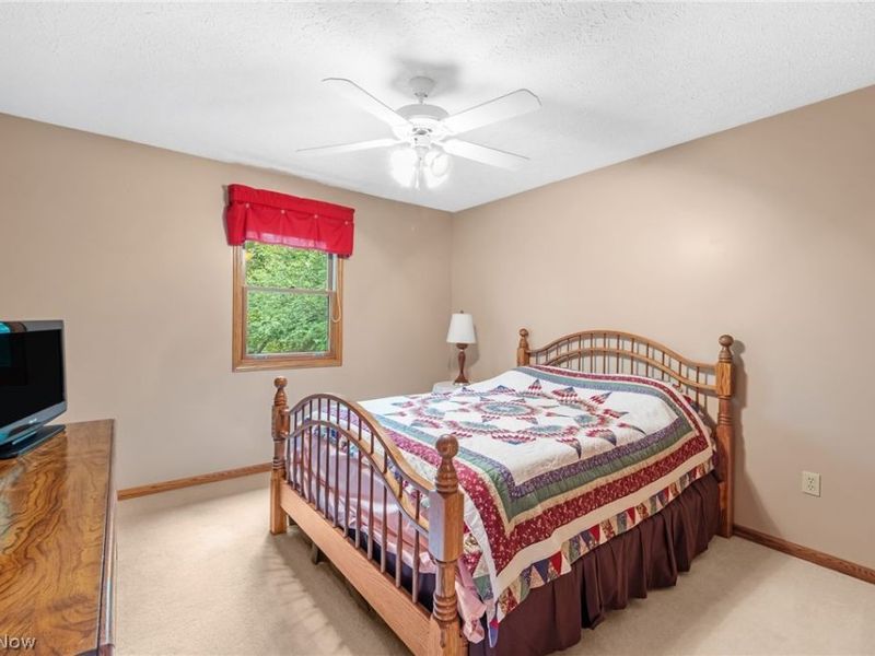 1000 Park Village Drive, Louisville, OH 44641 Photo 22
