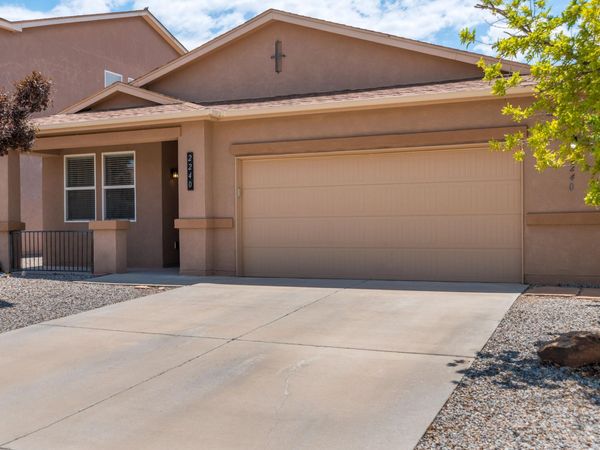 2240 Montevine Court SE, Rio Rancho, NM 87124