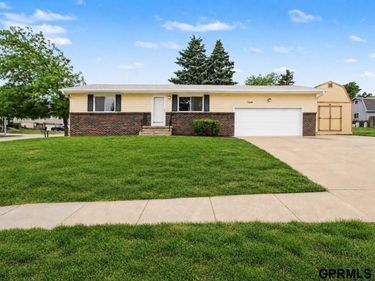 7508 S 147 Street, Omaha, NE 68138