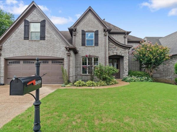 8499 WOODLAND GREEN CT, Memphis, TN 38016