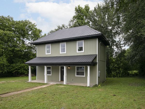601 W Madison Street , Buffalo, MO 65622