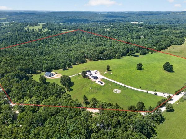 10616 Dogwood Road, Mountain Grove, MO 65711
